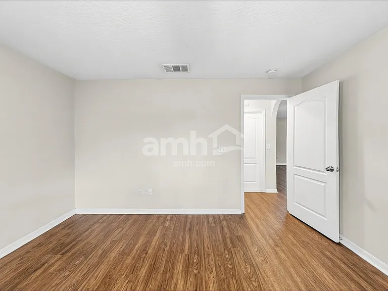 331 Valley Edge Dr — Photo 9