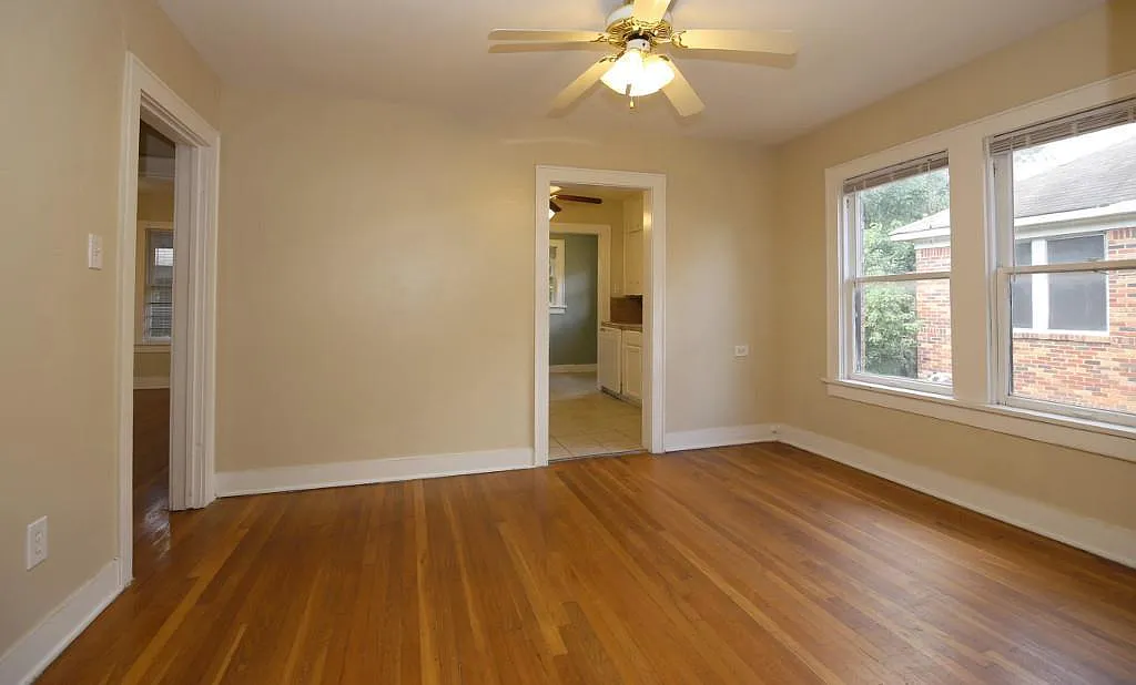 2 bed, 1.0 bath, 1450 sqft, $1,695 — Photo 3