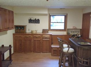 600 W 94th St, Chanhassen, MN 55317