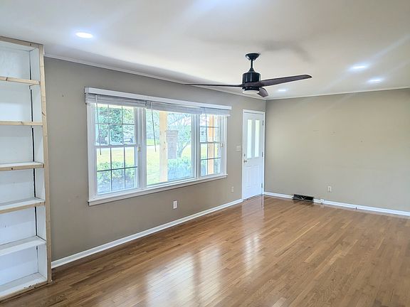 5th image of 505 Kindel Dr