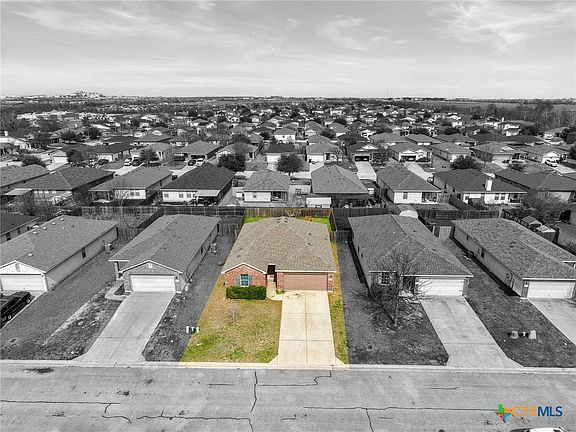 2nd image of 113 Bashaw Loop