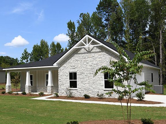 3rd image of 7788 McKee Rd