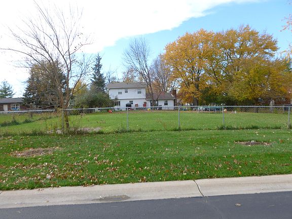 2nd image of 151 S County Road 300 E