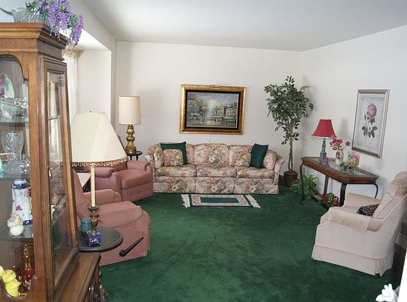 2nd image of 9021 S Albany Ave