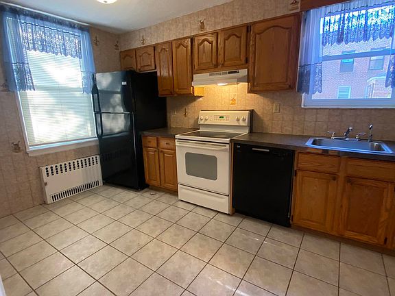 3rd image of 22-23 150th St Floor 1