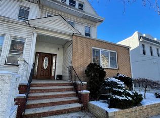 7838 80th St, Glendale, NY 11385