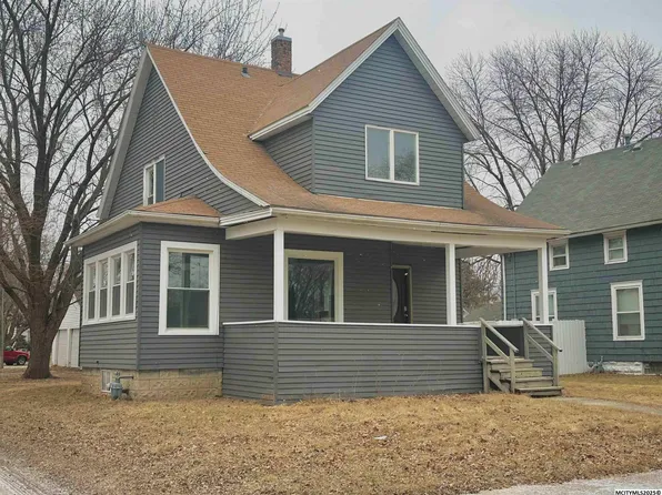 1218 N President Ave, Mason City, IA 50401