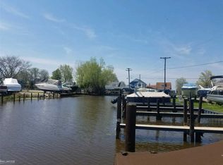 8049 Waterworks Dr, Ira, MI 48023