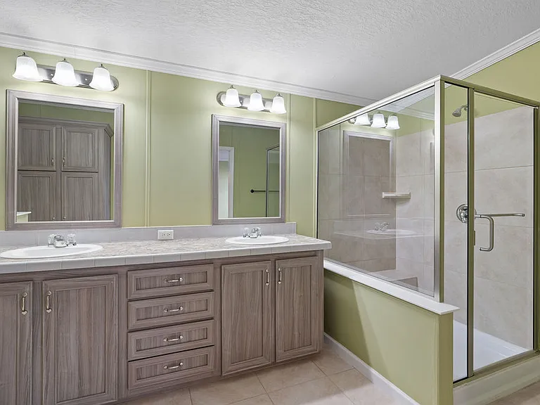 805 Beech Ct — Photo 11