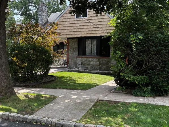 36 Dale Ave, Staten Island, NY 10306
