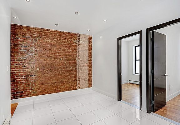 2nd image of 125 W 106th St APT 5B