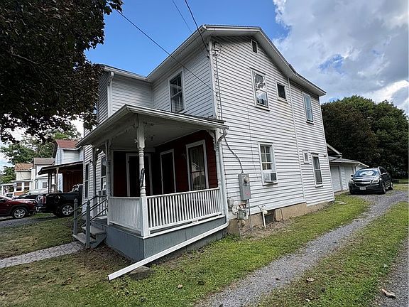 2nd image of 555 Liberty St