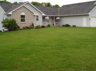 211 Bedford Rd, Green Bay, WI 54311