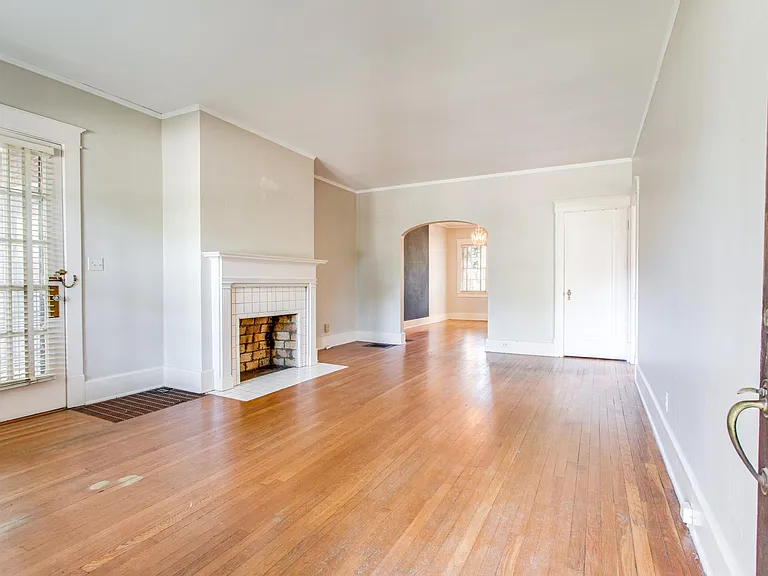 226 Leonard Ave #A — Photo 18