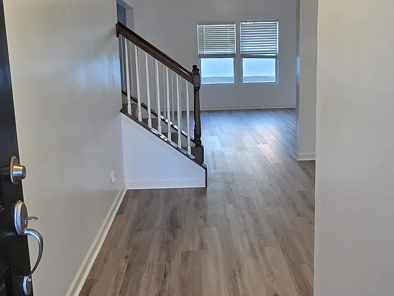 117 Bretan Ct — Photo 3