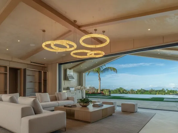 184 Lolowaa Pl, Kihei, HI 96753