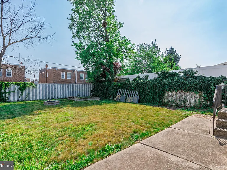1213 Friendship St — Photo 26