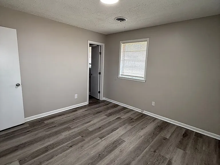 451 S Thomas St — Photo 17