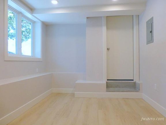4th image of 700 12th Ave