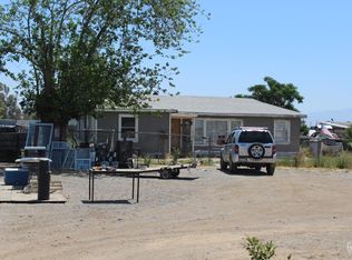 30 Sterling Rd, Bakersfield, CA 93307