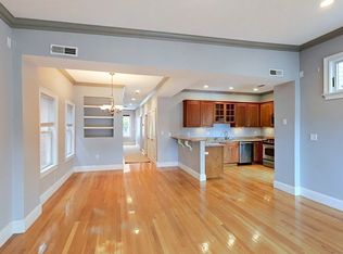 559 E 6th St #2, Boston, MA 02127