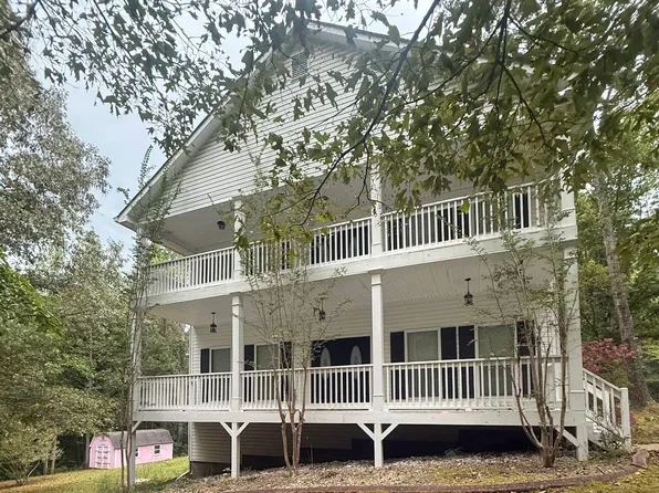 5163 W Chapel Hill Rd, Douglasville, GA 30135