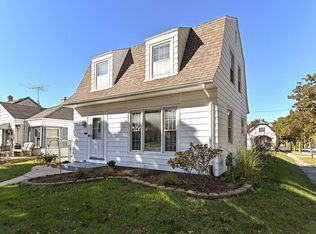 4201 S 2nd St, Milwaukee, WI 53207