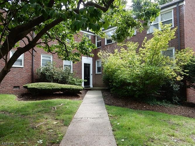 1st image of 349 Bloomfield Ave #84