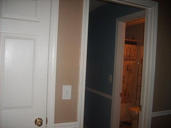 Hallway/Linen closet