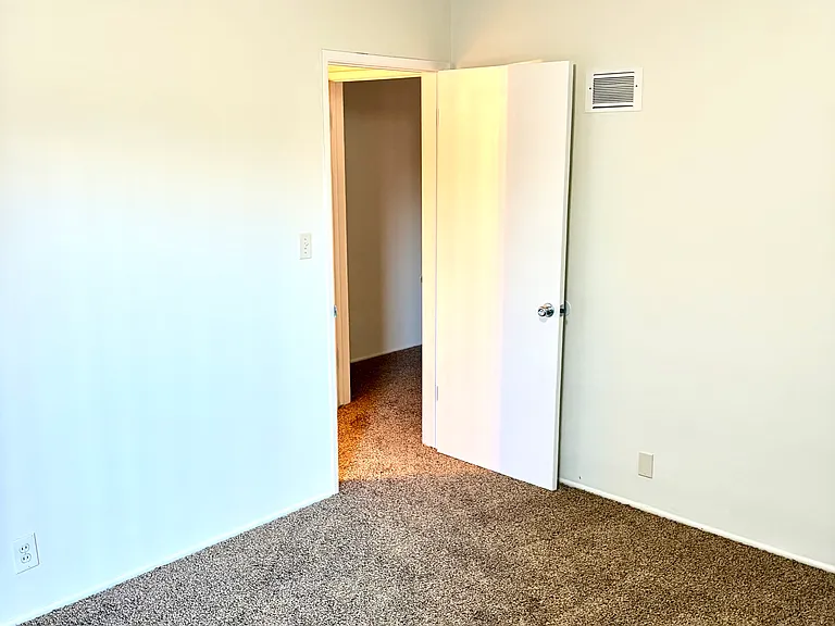 701 N Maple St #2 — Photo 10