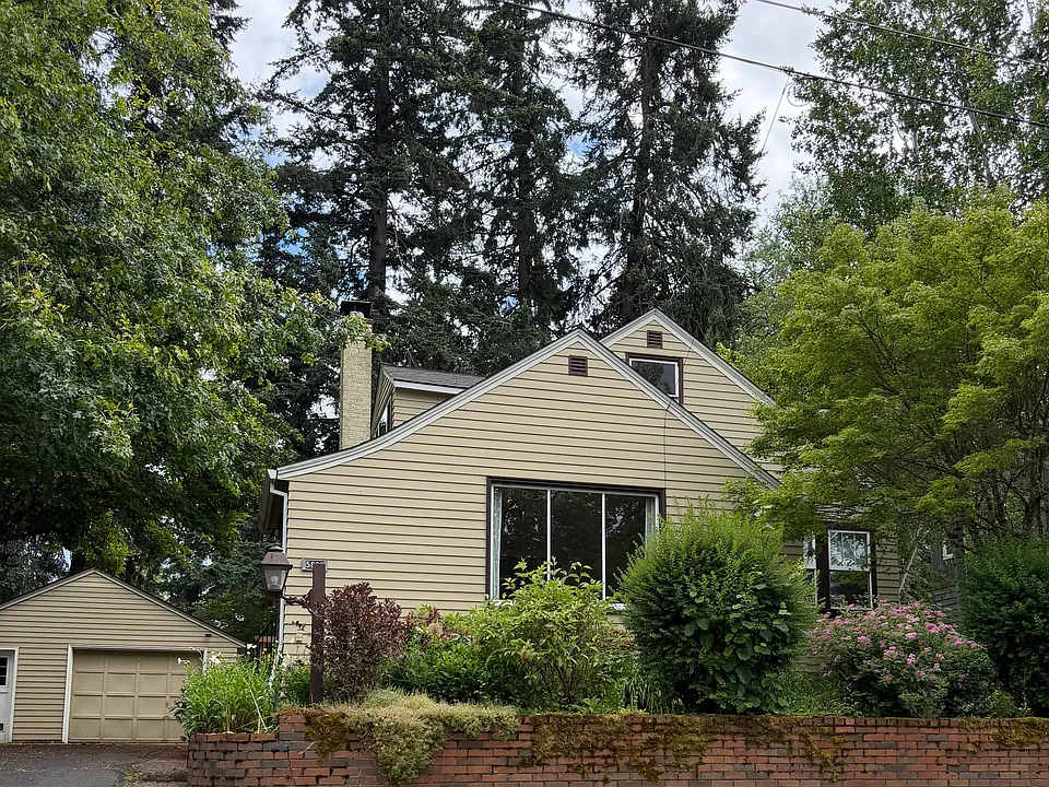 5820 SW Nevada Ct