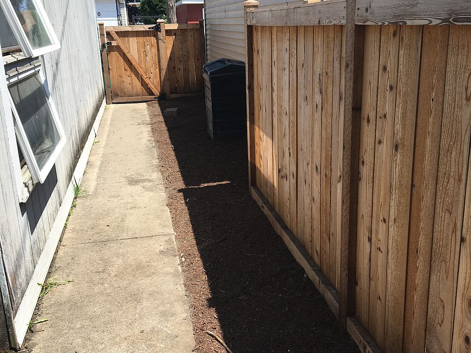 1st image of 1411 Harvey Ave