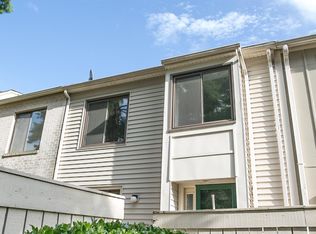 10299 Ridgeline Dr, Montgomery Village, MD 20886