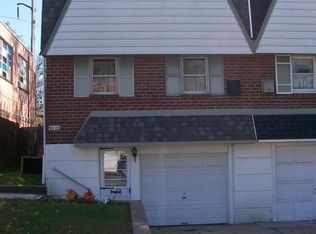 9035 Eastview Rd, Philadelphia, PA 19152