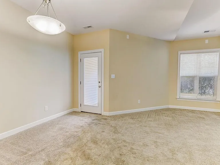 2115 Fieldhouse Ave — Photo 16
