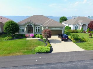 6952 E Sunview Dr, Lakeside Marblehead, OH 43440