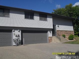 612 Portland Pl, Burnsville, MN 55337