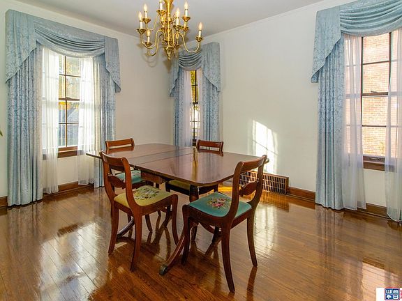 4th image of 2940 Georgian Ct