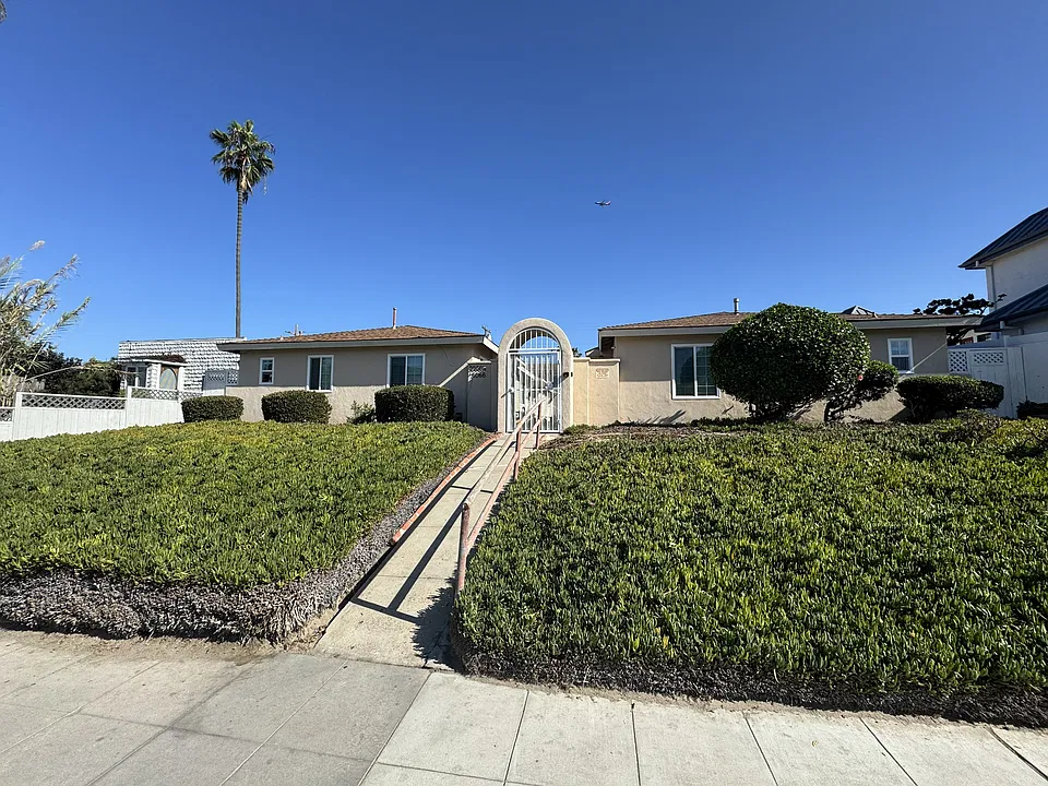 5058-68 Santa Monica Ave #5060.5
