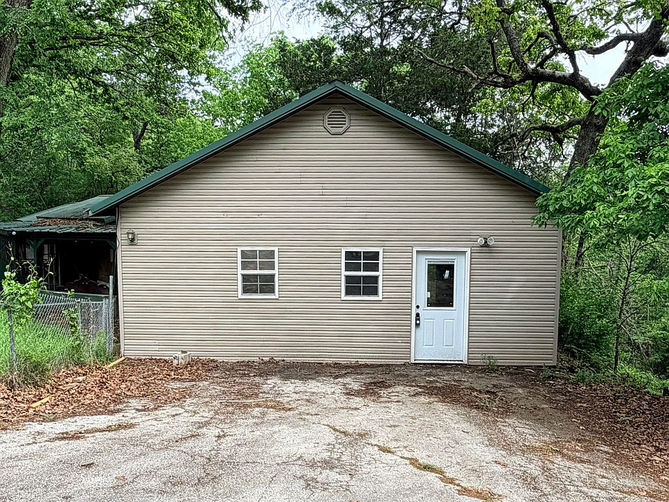 1st image of 889 Powell Road