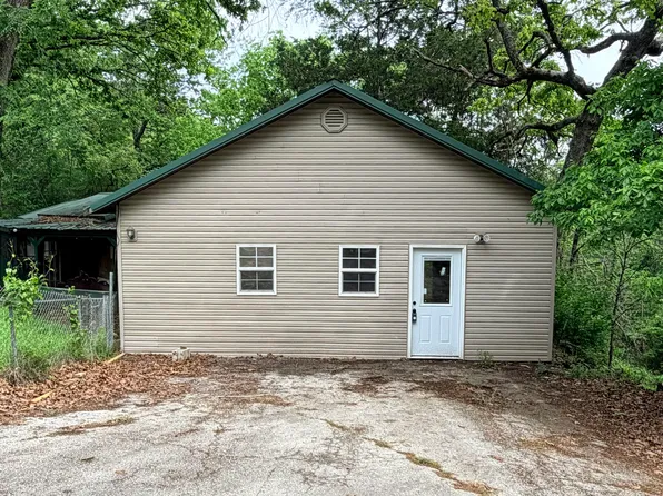 889 Powell Road, Kirbyville, MO 65679