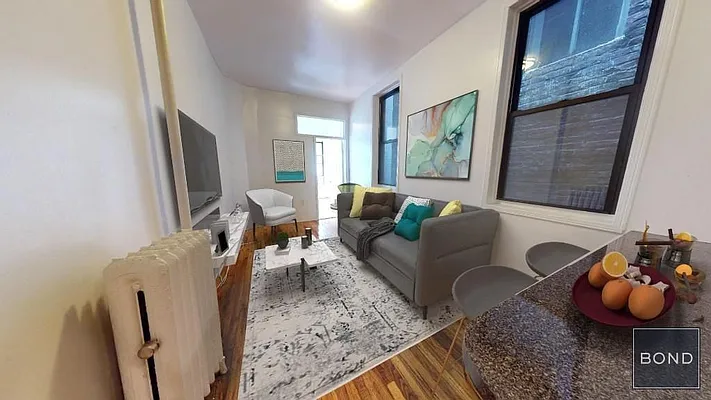 Rented by Bond New York | media 10