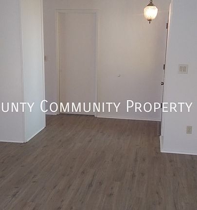 4th image of 7416 Palm Ave