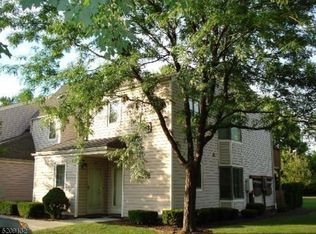 136 Change Brg UNIT M8, Montville, NJ 07045