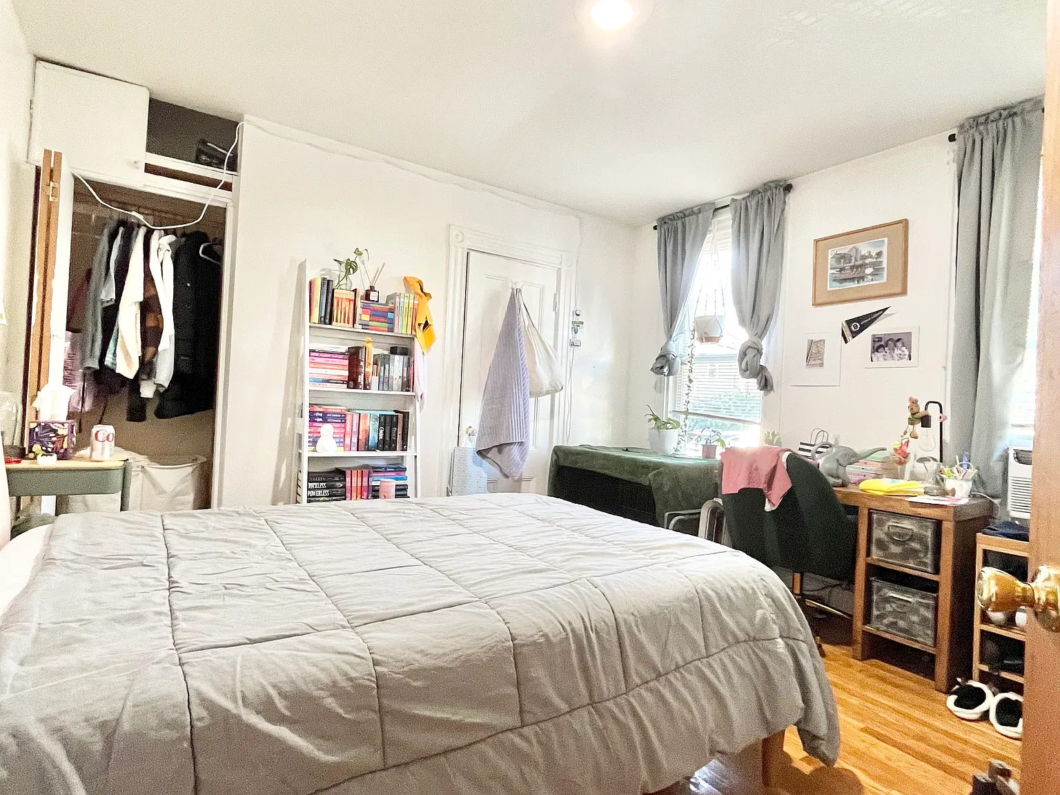 3 bed, 9999 sqft, $4,900 — Photo 4