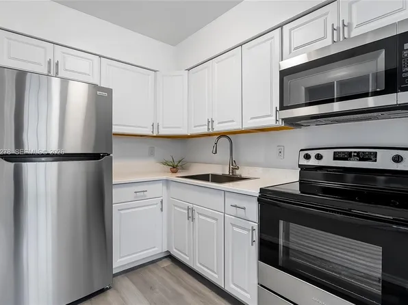 2327 NW 52nd Ct #2327, Fort Lauderdale, FL 33309