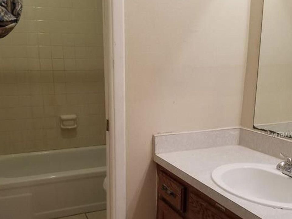 1st image of 5252 Tennis Court Cir
