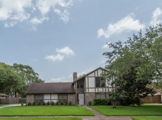 1807 Eagles Cv, Friendswood, TX 77546