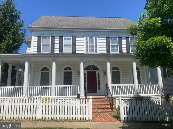 306 Game Creek Dr, Rockville, MD 20850
