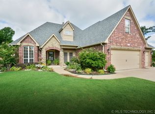 3900 S Yellowood Ave, Broken Arrow, OK 74011